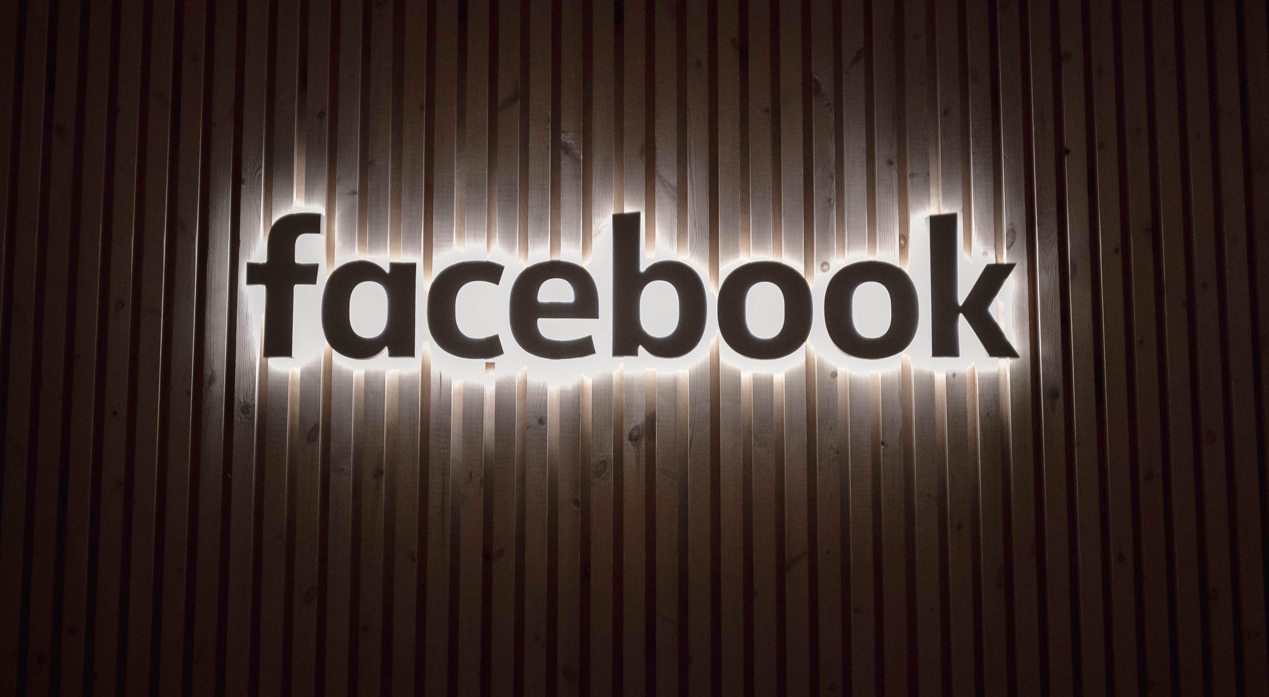 Read more about the article A Short Guide To Optimise Your Facebook Pay-Per-Click Strategy